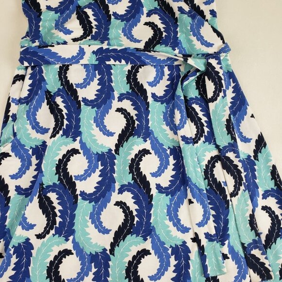 Boden Leaf Print Wrap Dress Blue Womens 4 R V Neck Short Sleeve Knee Length - Picture 4 of 11